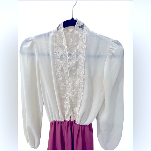 Vintage Cream and Pink Lace Dress - Picture 3 of 4